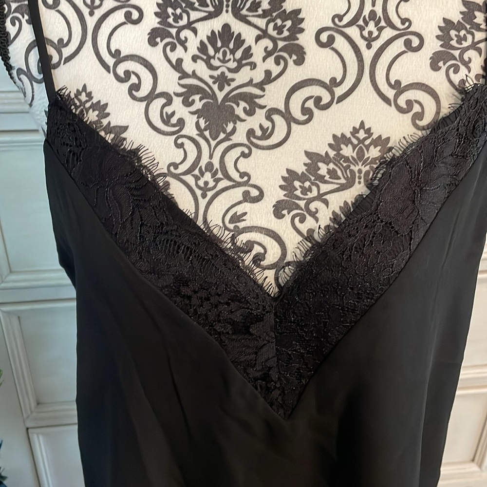 SOCIALITE Cami Top Black w Eyelash Lace Trim-large nwt - Picture 2 of 6